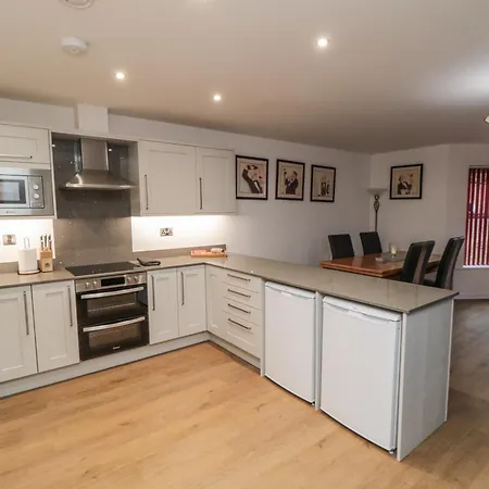 1, 19 Cleveland Terrace