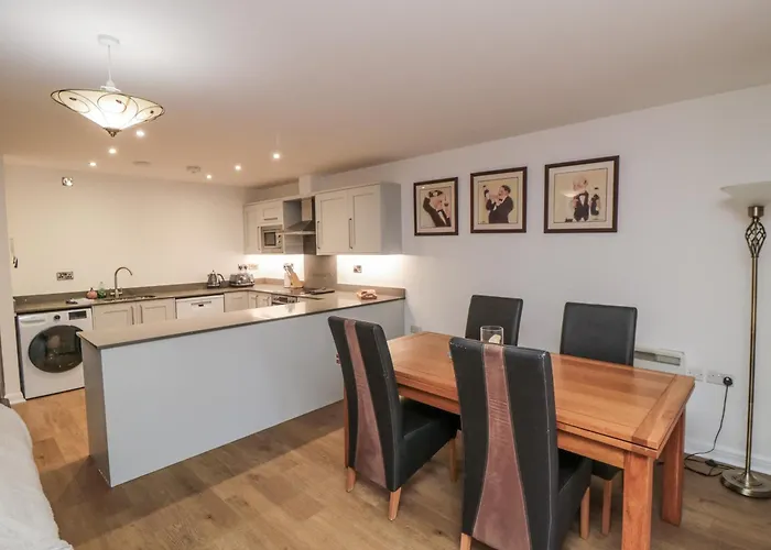 1, 19 Cleveland Terrace * Whitby